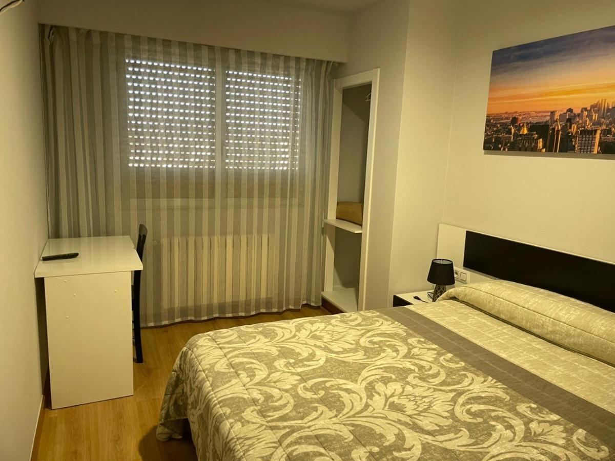 Hostal Cid Оренсе Екстер'єр фото